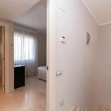 De Lujo En Colinas Golf & Country Club Villa